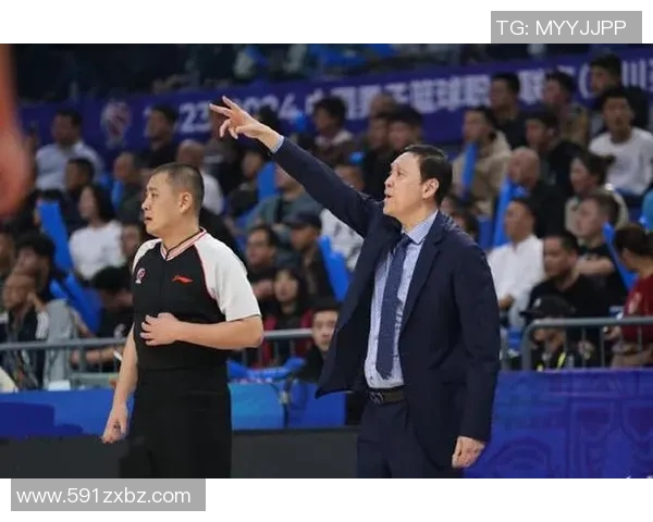 福建与四川篮球对决分析：战术布局与球员表现的全面解析