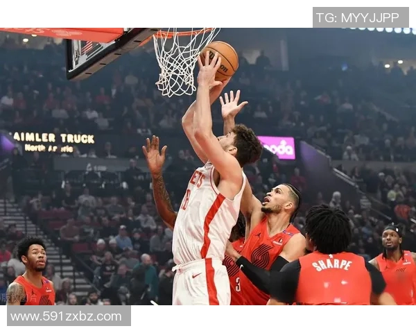 2016年NBA季后赛开拓者与火箭激战回顾精彩瞬间与战术分析 2016年NBA季后赛开拓者与火箭激战回顾精彩瞬间与战术分析